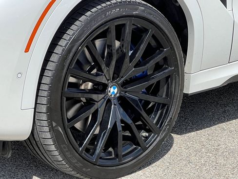 Used 2020 BMW X6 M50i w/ Executive Package AWD/4WD image 16