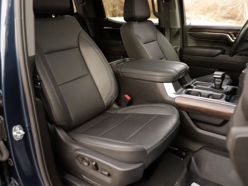 Used 2023 GMC Sierra 1500 SLT w/ SLT Convenience Package image 34