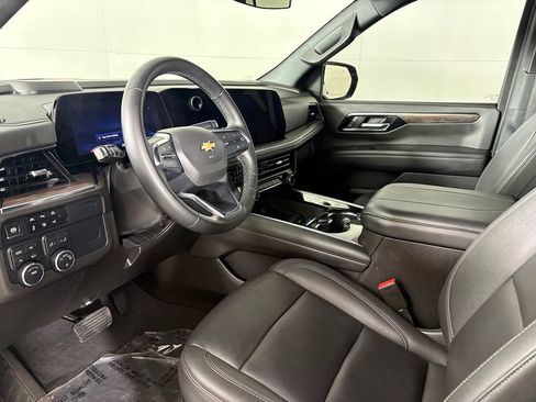 Used 2025 Chevrolet Tahoe LT AWD/4WD image 26