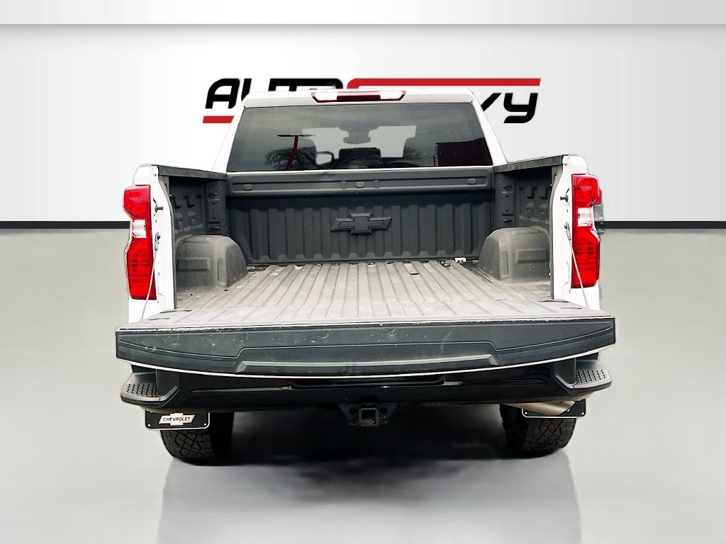 Used 2023 Chevrolet Silverado 1500 Custom Trail Boss w/ LPO, Dark Essentials Package AWD/4WD image 24