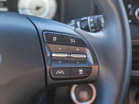 Certified 2022 Hyundai Kona Limited image 34