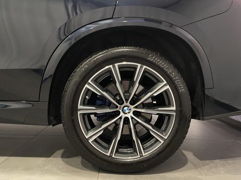 Used 2024 BMW X5 xDrive40i w/ M Sport Package AWD/4WD image 8