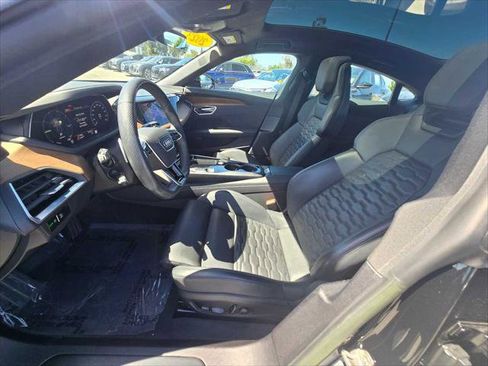 Used 2023 Audi e-tron GT Premium Plus AWD/4WD image 25