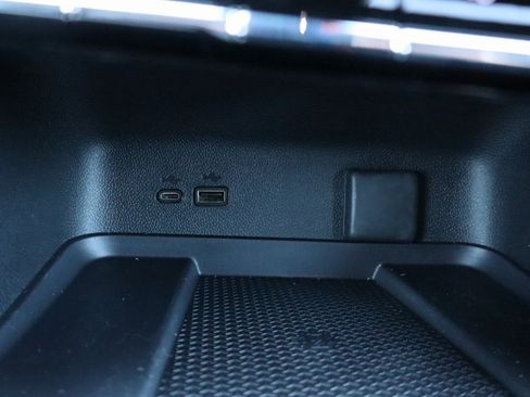 New 2026 Chevrolet Traverse Z71 w/ Enhanced Driving Package image 14