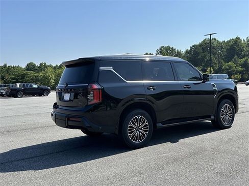 New 2025 Nissan Armada SL w/ Captain's Chari Seat Package image 8