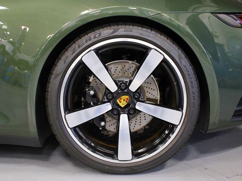 Certified 2021 Porsche 911 Targa 4S image 12