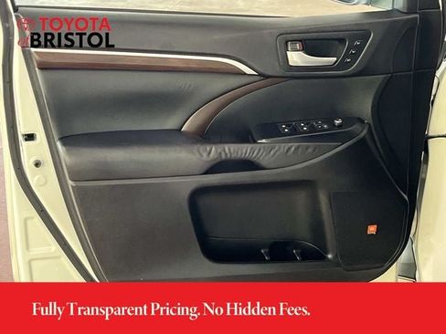 Used 2015 Toyota Highlander Limited Platinum AWD/4WD image 27