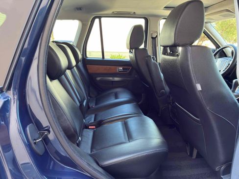 Used 2011 Land Rover Range Rover Sport HSE AWD/4WD image 48