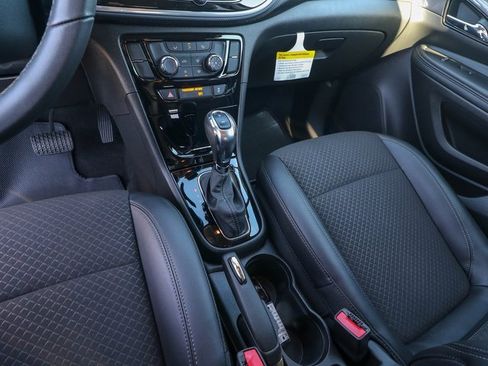 Used 2020 Buick Encore Preferred w/ Safety Package image 20