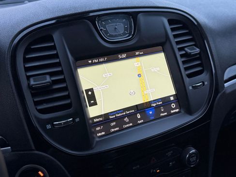 Used 2023 Chrysler 300 S image 39