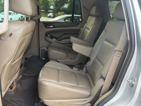 Used 2015 Chevrolet Tahoe LT RWD image 16