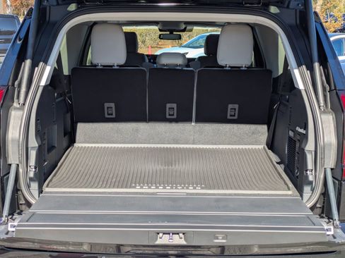 New 2025 Ford Expedition Max Active image 14