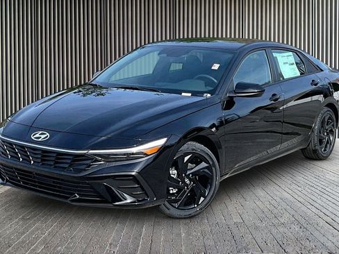 New 2026 Hyundai Elantra Sport FWD image 2