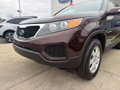 Used 2013 Kia Sorento LX image 11