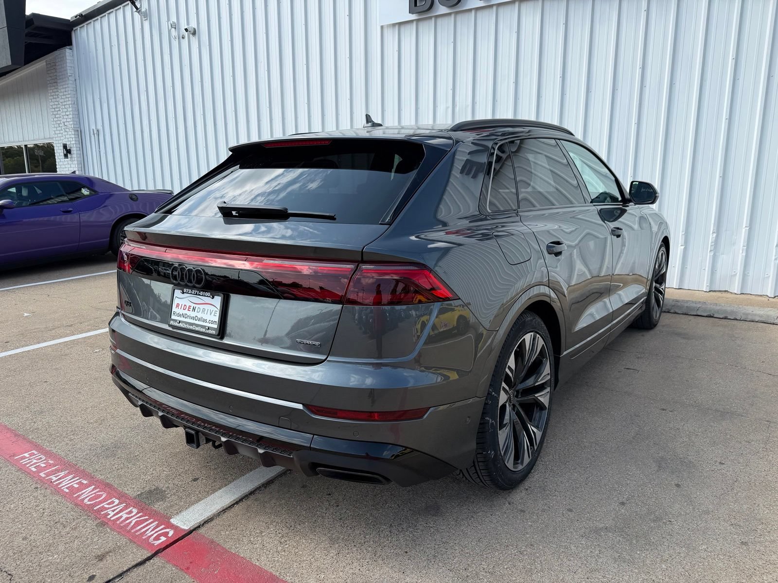 Used 2025 Audi Q8 Prestige w/ Prestige Package AWD/4WD image 7
