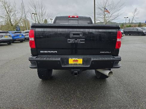 Certified 2019 GMC Sierra 2500 Denali image 5
