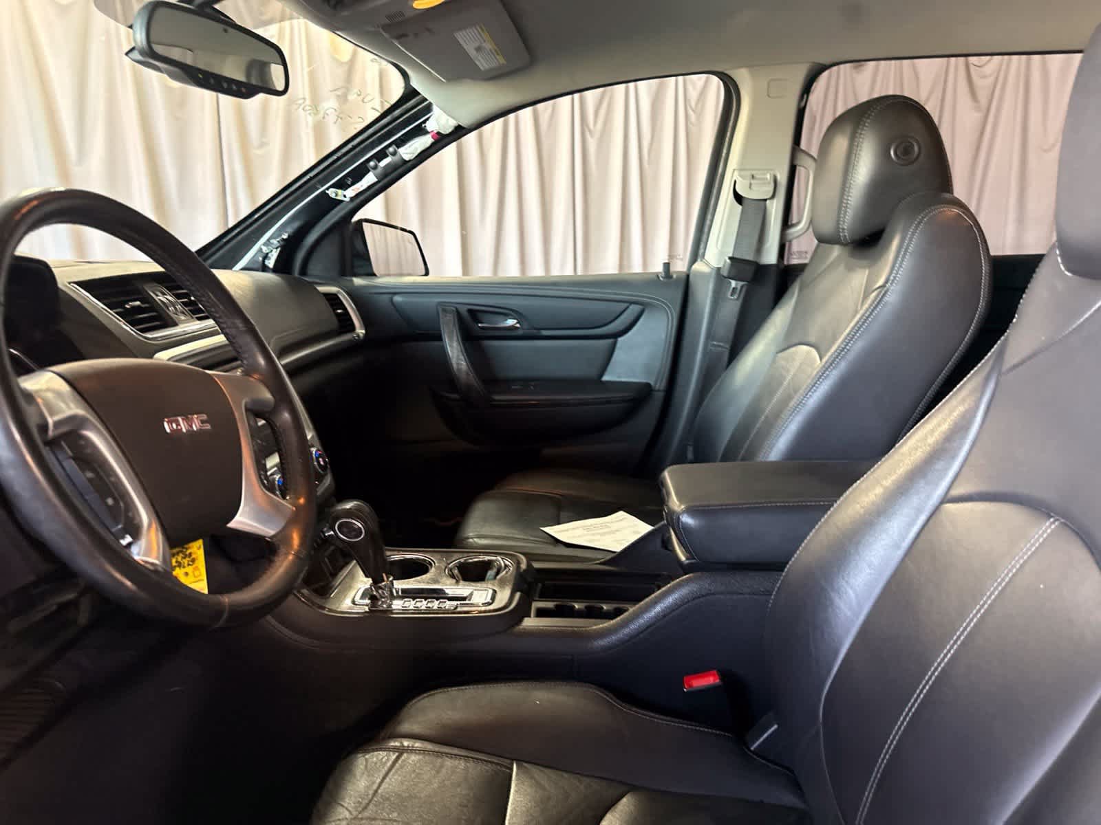 Used 2017 GMC Acadia Limited SLT FWD image 19