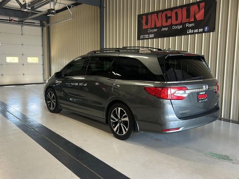 Used 2019 Honda Odyssey Elite image 3