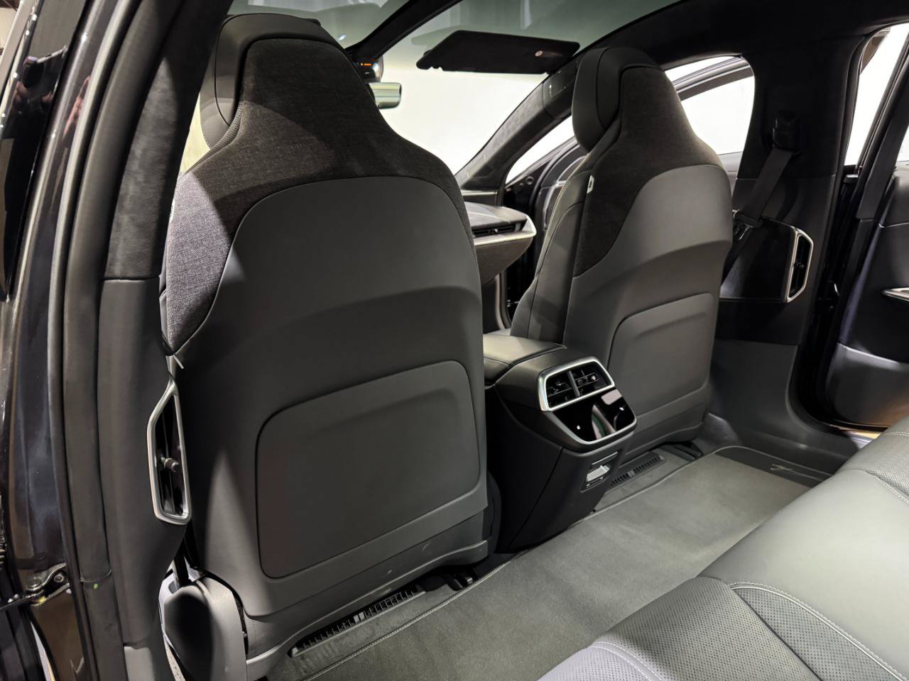 Used 2022 Lucid Air Grand Touring AWD/4WD image 16