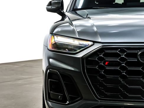 Used 2024 Audi SQ5 Premium Plus w/ Premium Plus Package image 15