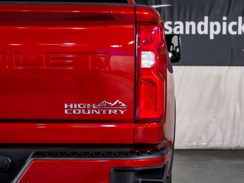Used 2024 Chevrolet Silverado 2500 High Country w/ Technology Package AWD/4WD image 43