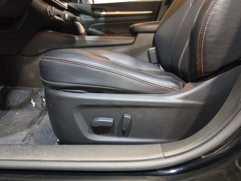 Used 2024 Nissan Altima 2.5 SR FWD image 14
