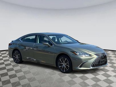Used 2025 Lexus ES 350 w/ Premium Package