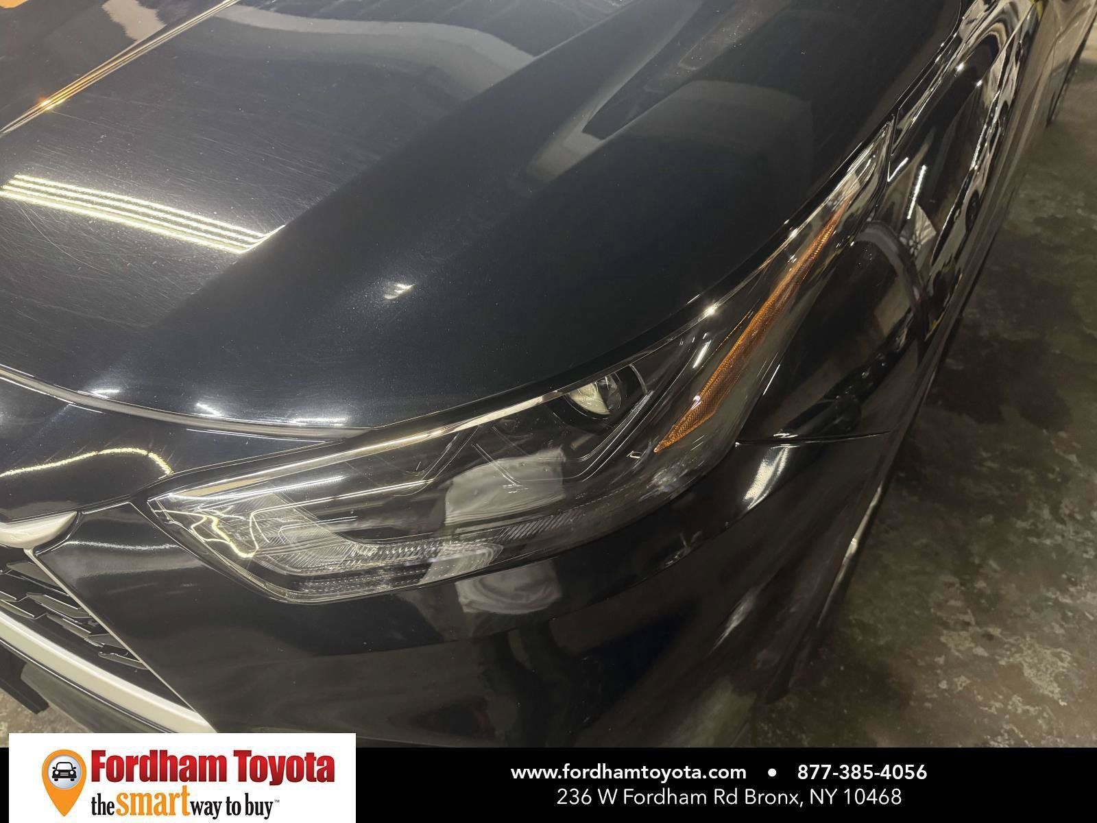 Used 2023 Toyota Highlander LE AWD/4WD image 8