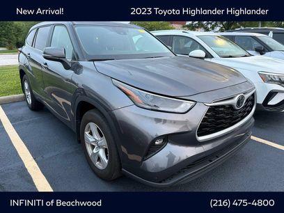 Used 2023 Toyota Highlander LE