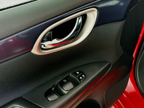 Used 2017 Nissan Sentra SR image 17