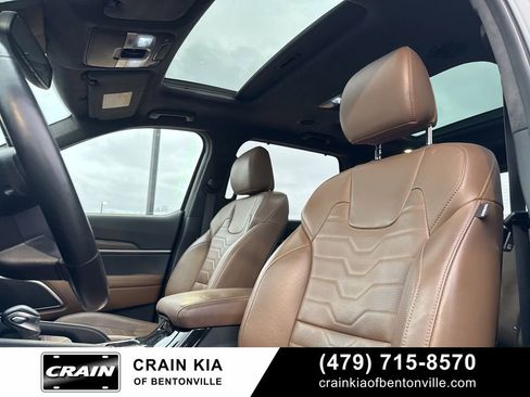Used 2021 Kia Telluride SX w/ SX Prestige Package image 16