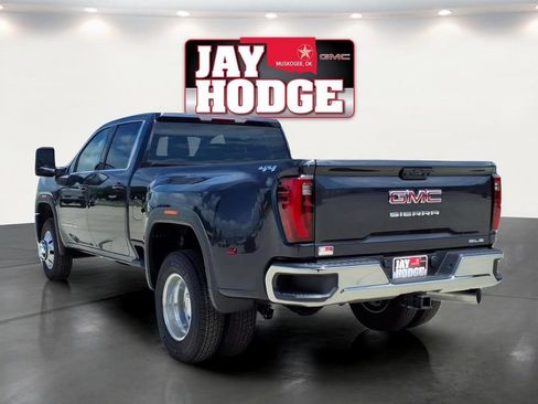 New 2026 GMC Sierra 3500 SLE w/ SLE Value Package AWD/4WD image 3