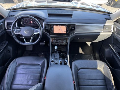 Used 2021 Volkswagen Atlas SEL Premium image 34