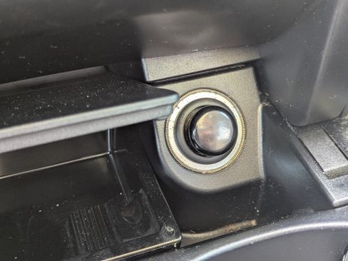 Used 2018 Mercedes-Benz GLC 300 image 22