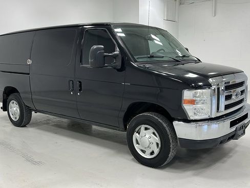 Used 2014 Ford E-150 and Econoline 150 w/ Power Group image 7
