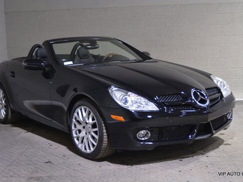 Used 2009 Mercedes-Benz SLK 350 image 3