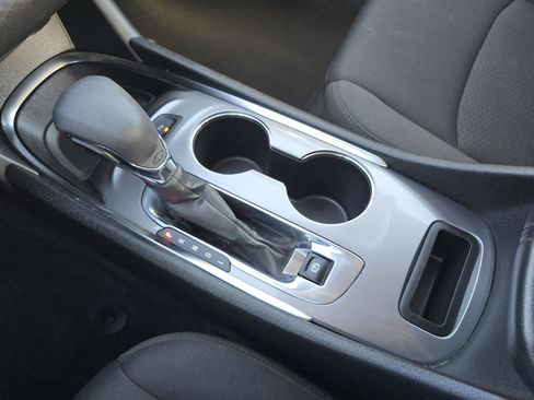 Used 2024 Chevrolet Malibu LT image 23