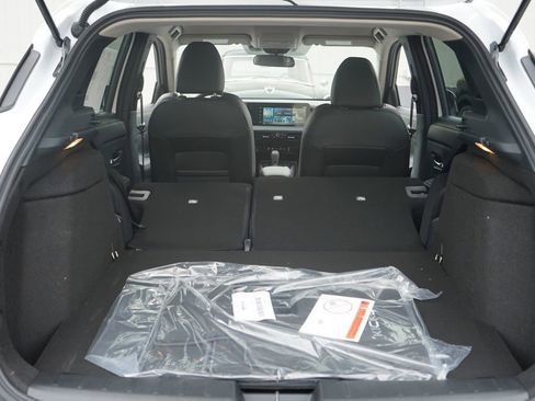 New 2025 Nissan Kicks SR image 27