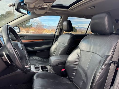 Used 2013 Subaru Outback 2.5i Limited image 7