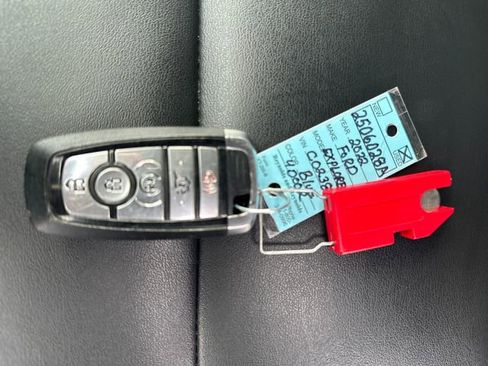 Used 2022 Ford Explorer XLT w/ Equipment Group 202A image 33