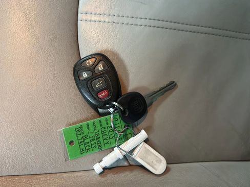 Used 2015 Chevrolet Traverse LT FWD image 23