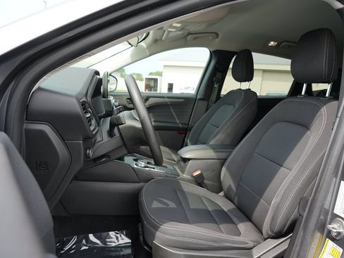 Used 2023 Ford Escape AWD image 12