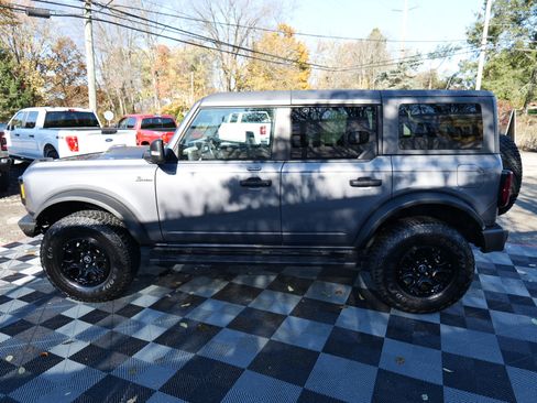 Used 2022 Ford Bronco Wildtrak image 8