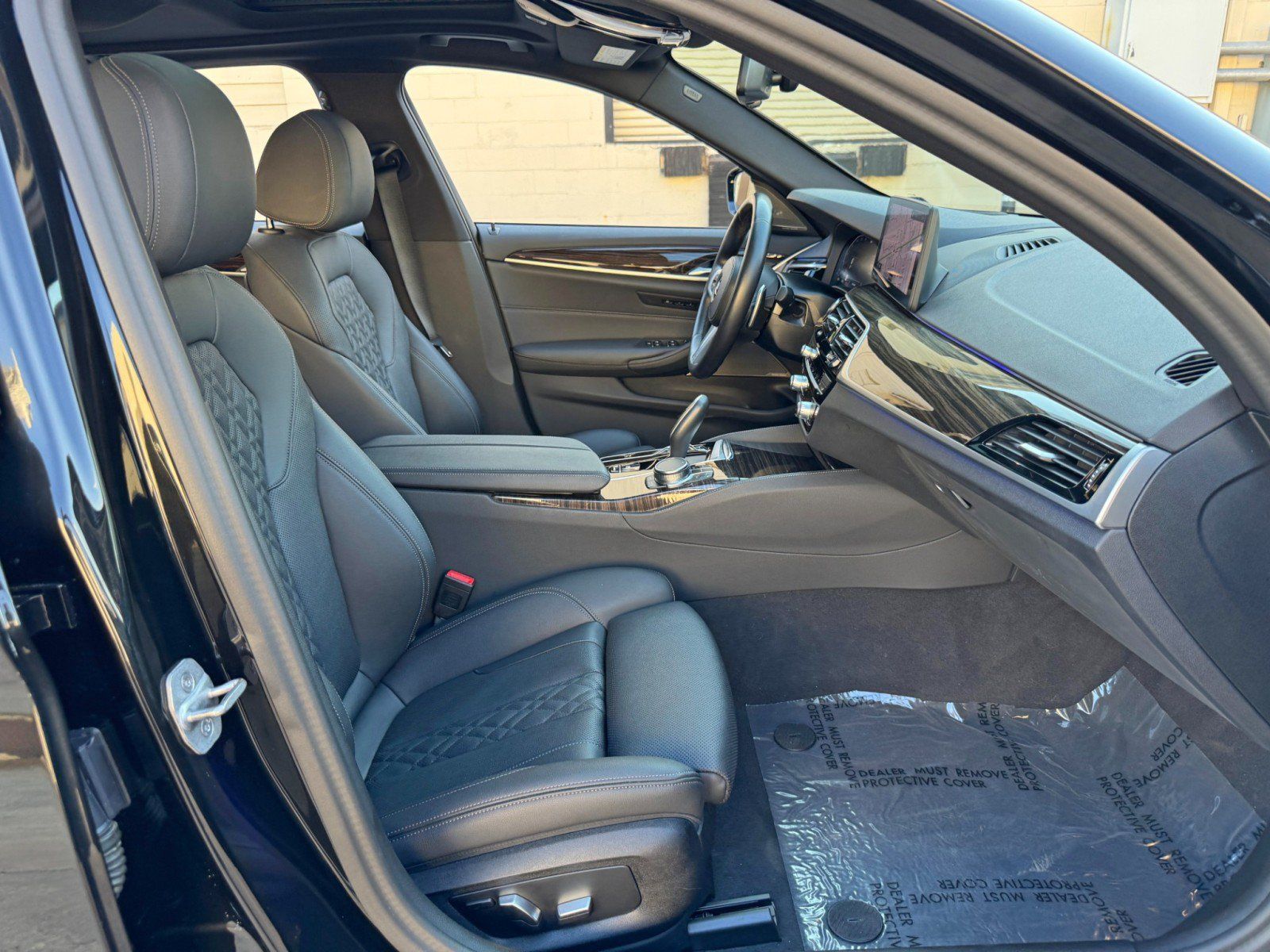 Used 2023 BMW 540i w/ M Sport Package RWD image 16