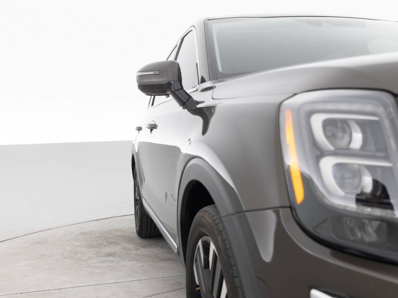 Used 2020 Kia Telluride SX w/ Towing Package AWD/4WD image 11