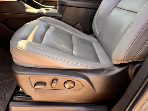 Used 2021 Chevrolet Tahoe LT image 13