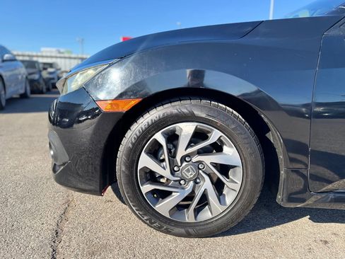 Used 2018 Honda Civic EX image 10
