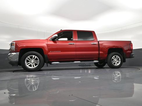 Used 2018 Chevrolet Silverado 1500 LT w/ All Star Edition RWD image 30