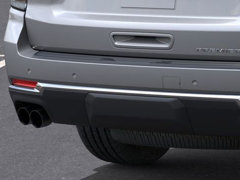 New 2026 Chevrolet Suburban Premier AWD/4WD image 16