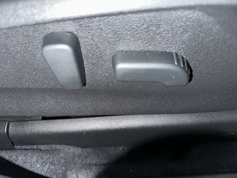 Used 2020 Subaru Ascent Limited w/ Popular Package #4 image 24